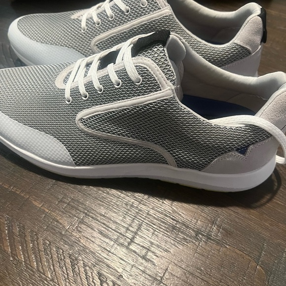 NIB / Vince Camuto Men's Emmitt Mesh Sneaker/ Color: White/Nimbus - Picture 2 of 6